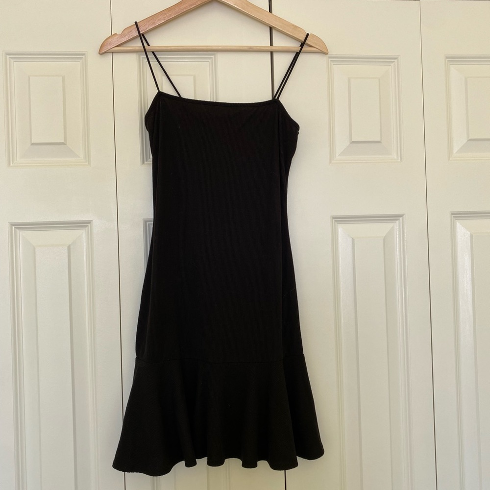 Simple Black Flare Dress